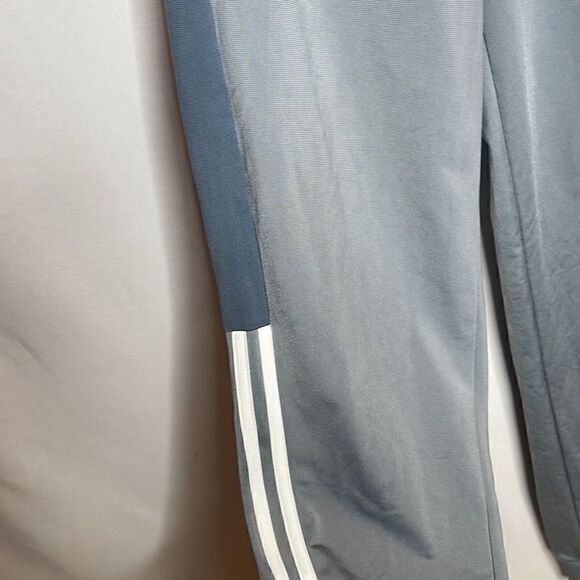 Boy’s Adidas Grey/White Jogger Pants. Size Large. - Picture 5 of 15